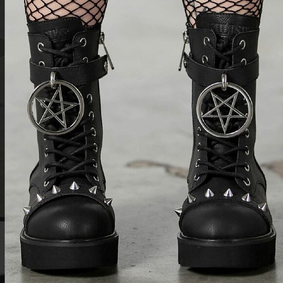 Killstar Black Pentagram Spiked Ring Me Up SZ 9 Boots NWT & Box Platform Combat - Picture 6 of 11